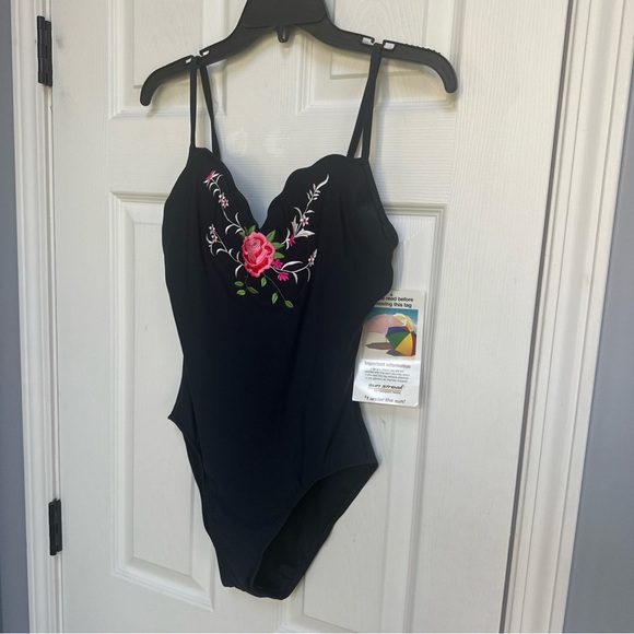 Vintage SUN STREAK Newport News ShapeFX Swimsuit 1-Piece Embroidered Floral 8T - Picture 2 of 12